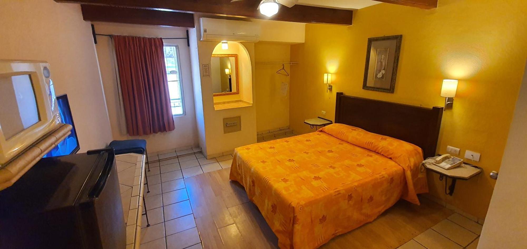 Hotel Suites Kino Hermosillo Eksteriør bilde